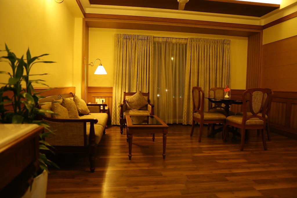 Hotel Airlink Castle Nedumbassery Zewnętrze zdjęcie