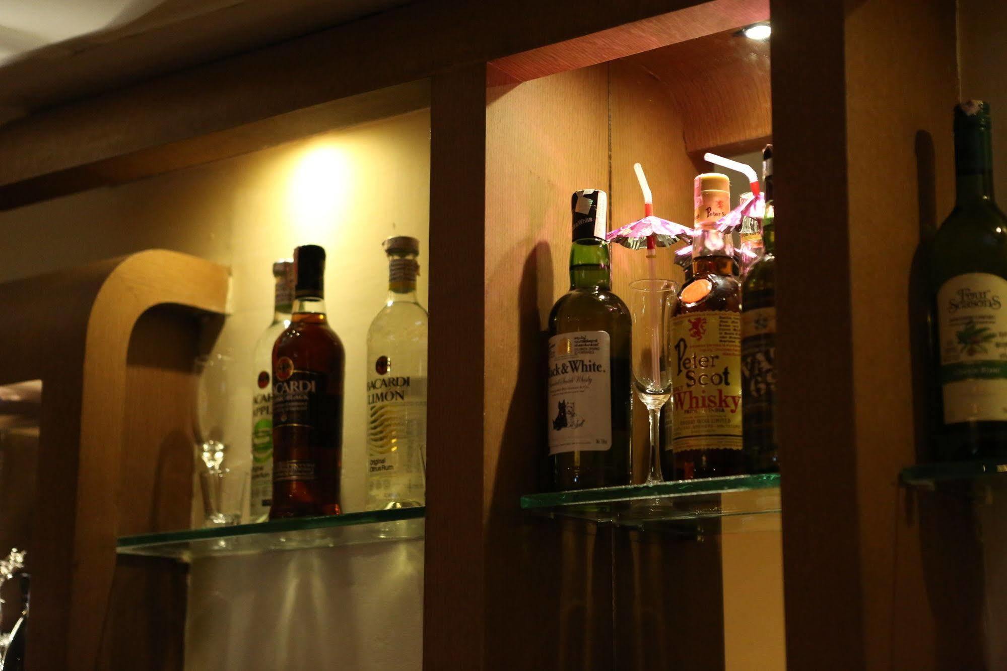 Hotel Airlink Castle Nedumbassery Zewnętrze zdjęcie